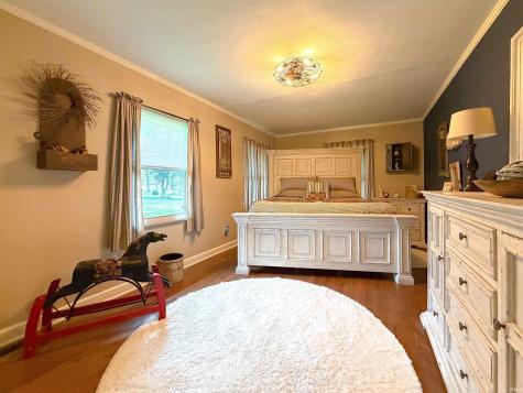 721 Maplecrest Avenue Kokomo IN 46902