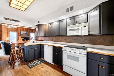 1734 N 1300 W Linton IN 47441