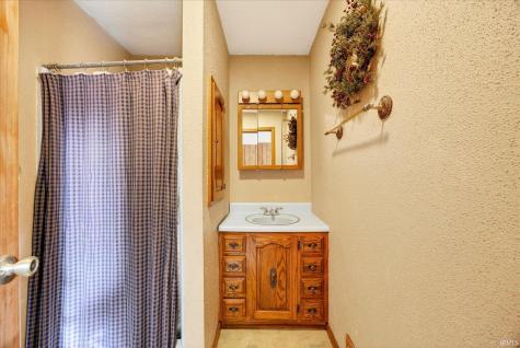 1734 N 1300 W Linton IN 47441