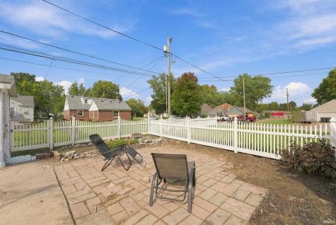 2302 Wawonaissa Trail Fort Wayne IN 46809
