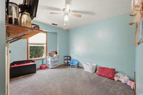 207 Vice Boulevard Avilla IN 46710