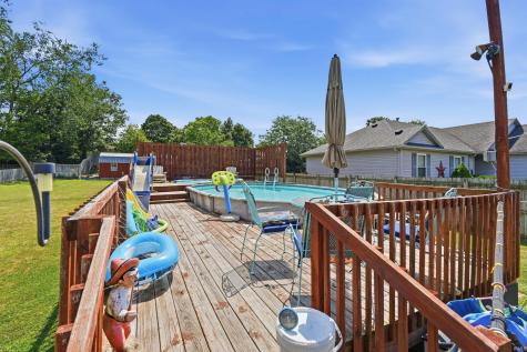 207 Vice Boulevard Avilla IN 46710