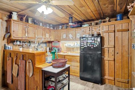 18498 Riviera Lane Shoals IN 47581