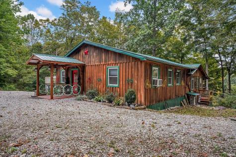 18498 Riviera Lane Shoals IN 47581