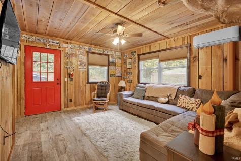 18498 Riviera Lane Shoals IN 47581