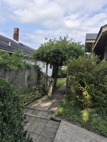 744 S 36th Street South Bend IN 46615
