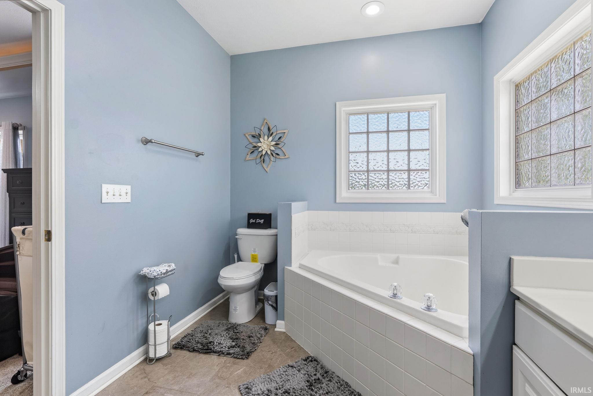 1810 E Walnut Street Warsaw IN 46582