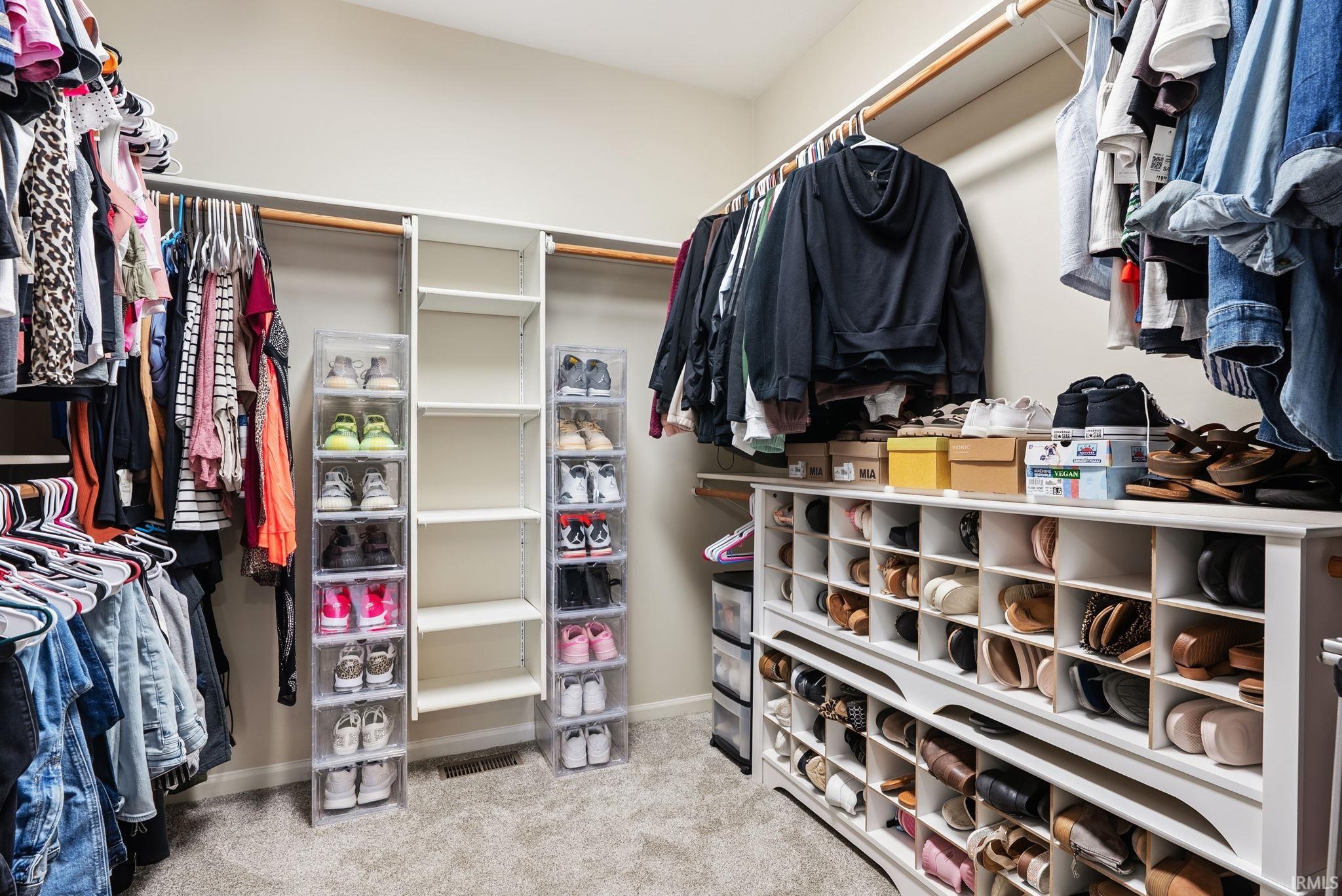 1810 E Walnut Street Warsaw IN 46582