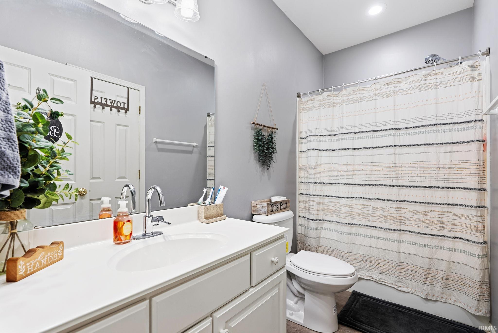 1810 E Walnut Street Warsaw IN 46582