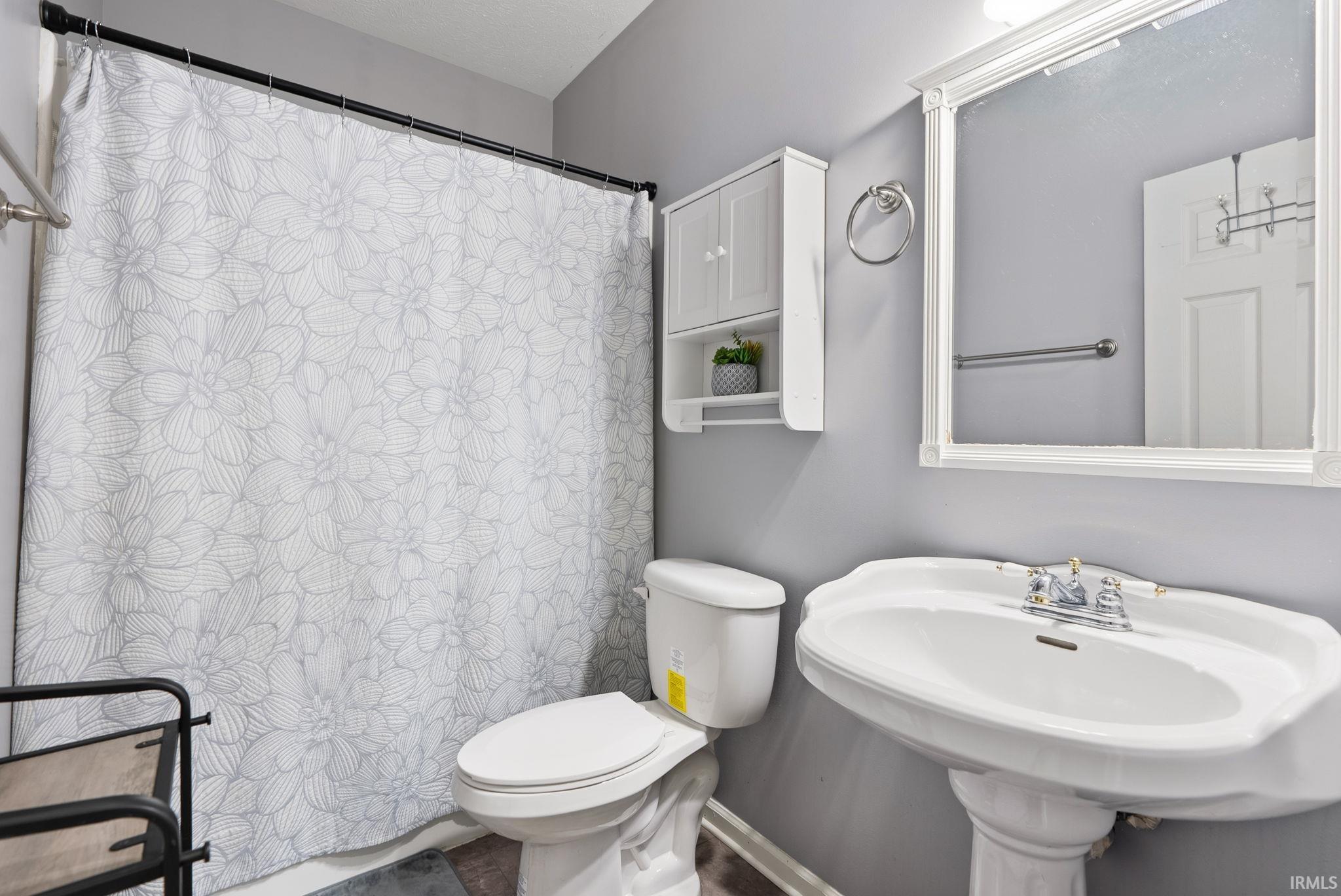 1810 E Walnut Street Warsaw IN 46582