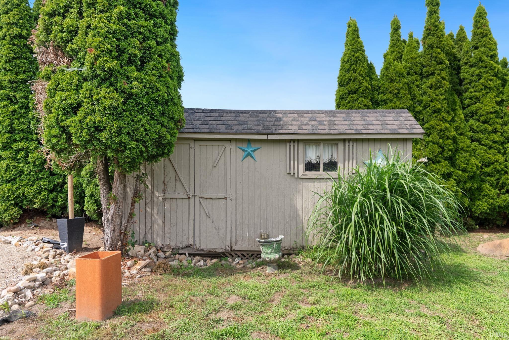 1810 E Walnut Street Warsaw IN 46582