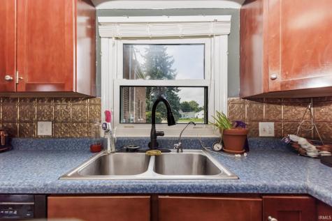 8200 W Smith Street Yorktown IN 47396