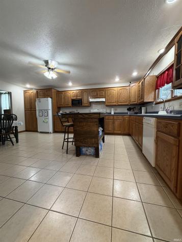 124 6th Street Covington IN 47932