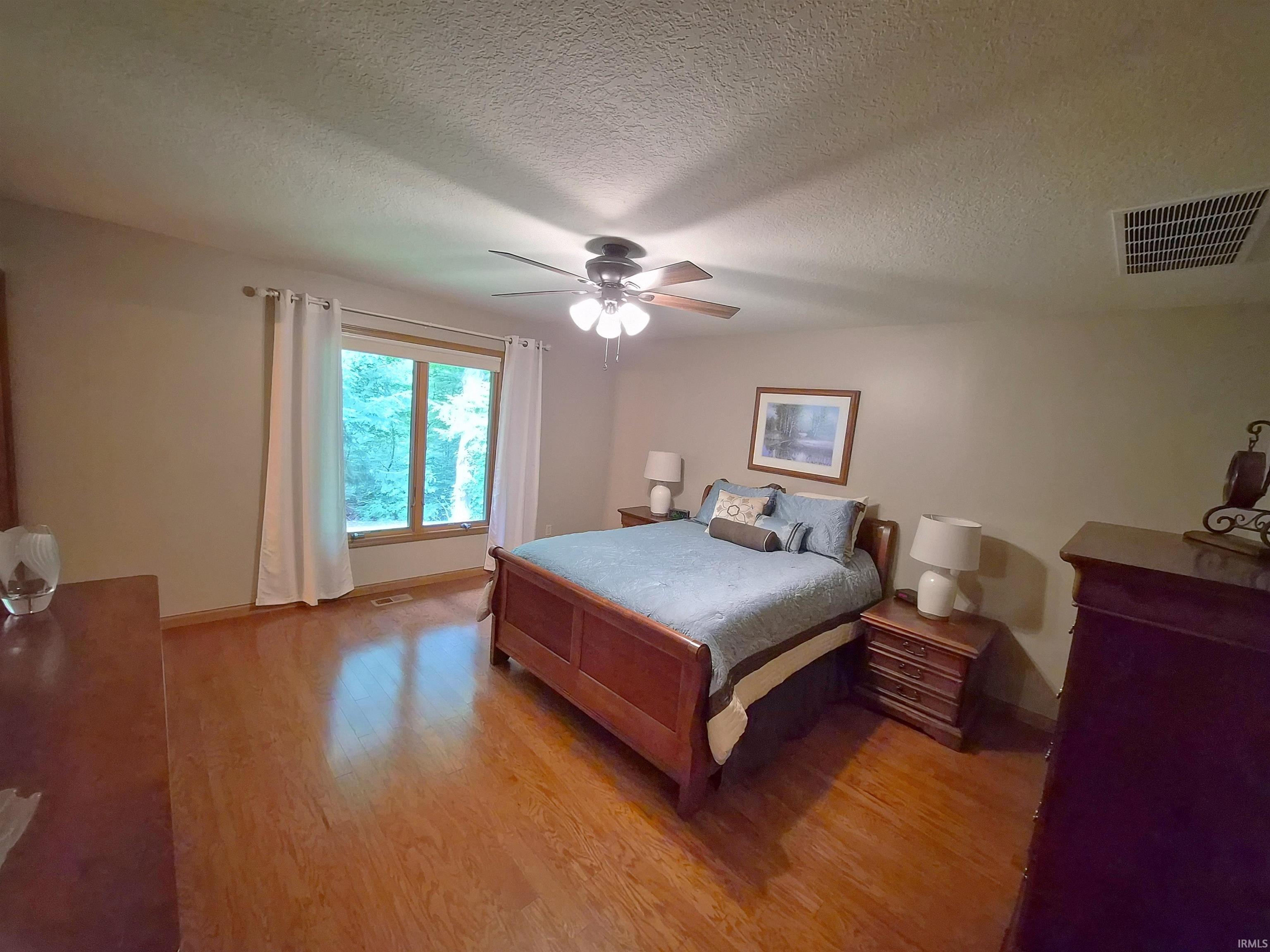 2329 S Old Ditch Road Warsaw IN 46580