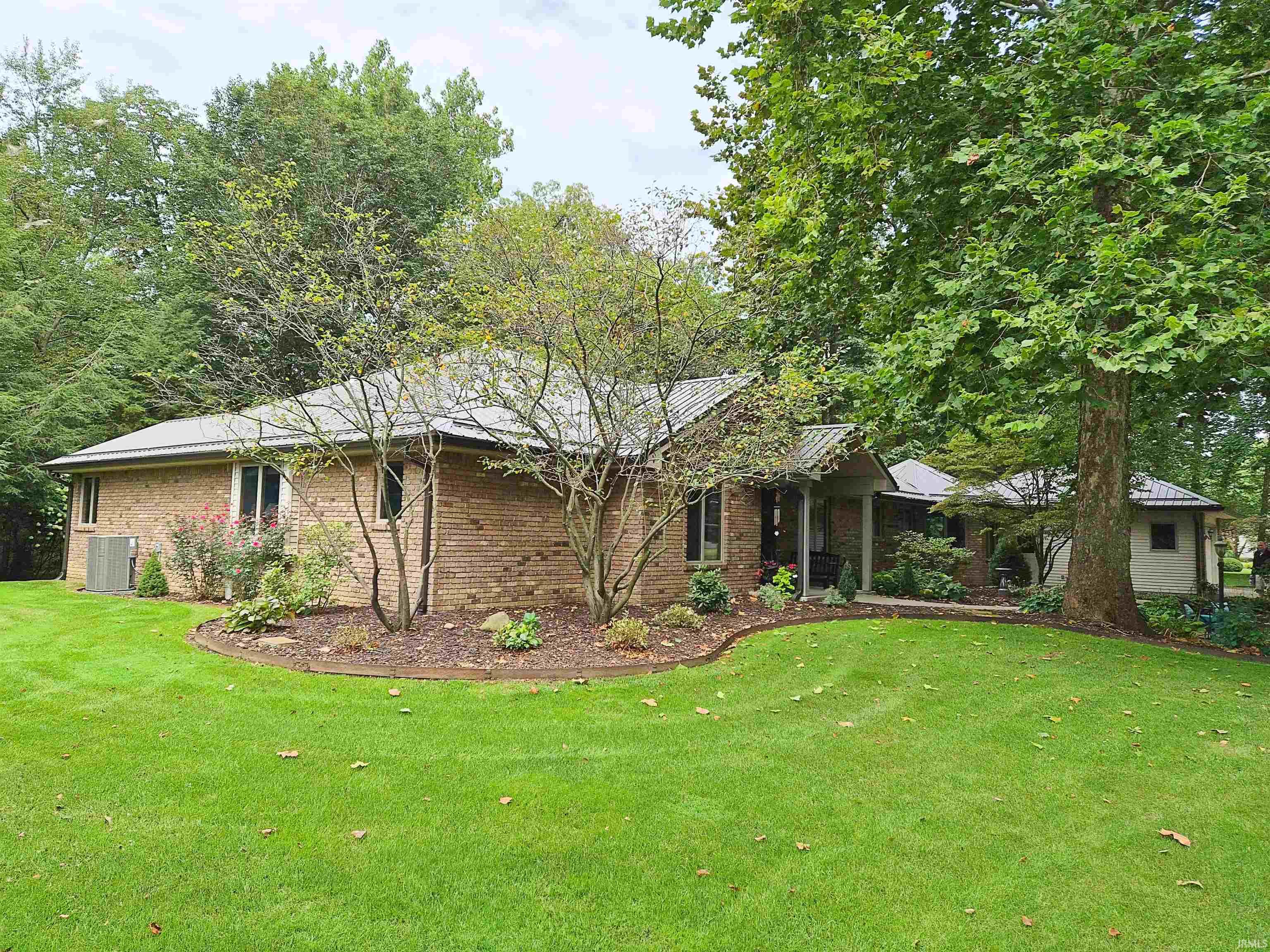 2329 S Old Ditch Road Warsaw IN 46580