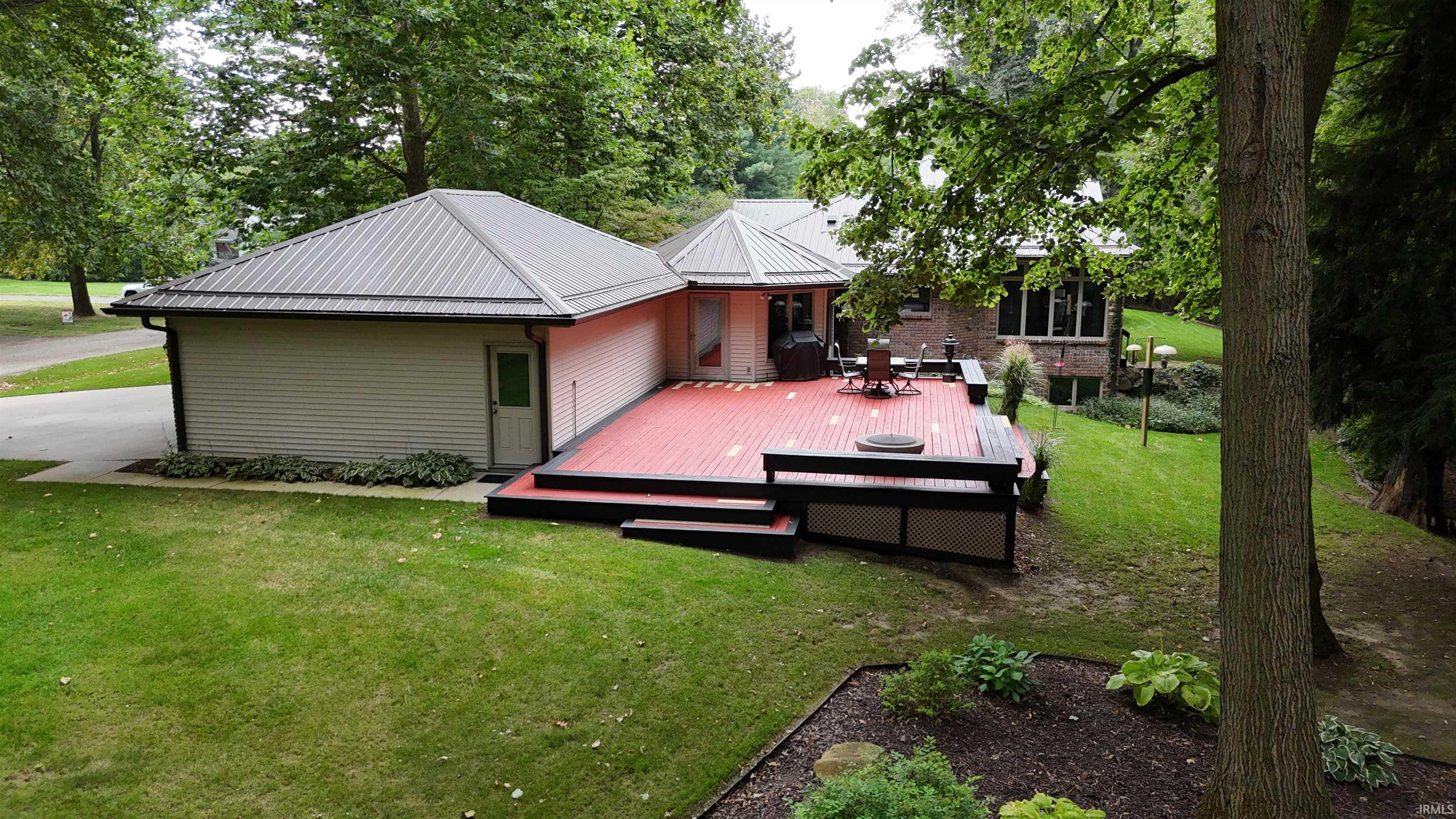 2329 S Old Ditch Road Warsaw IN 46580