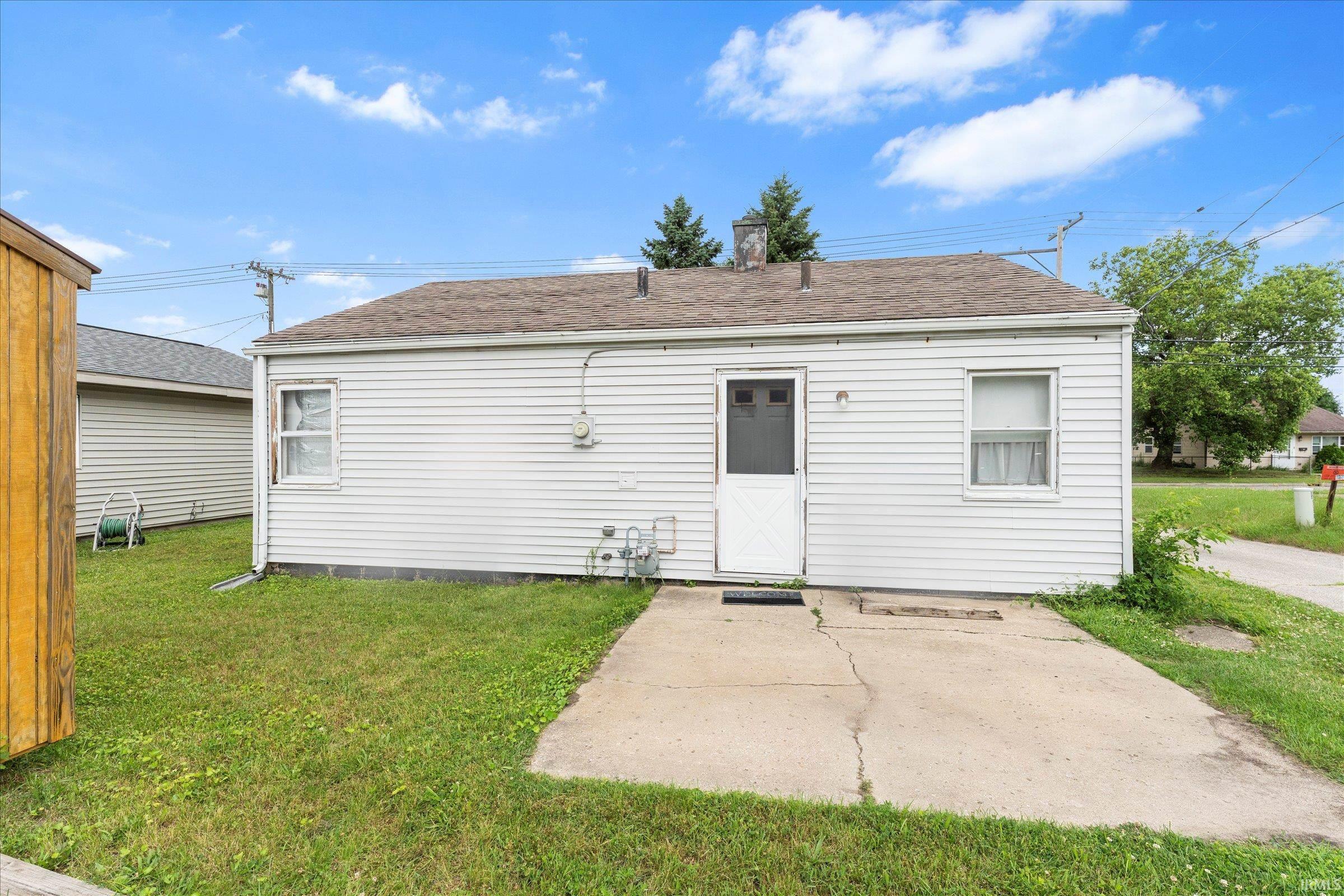 2411 Delaware Street Mishawaka IN 46544