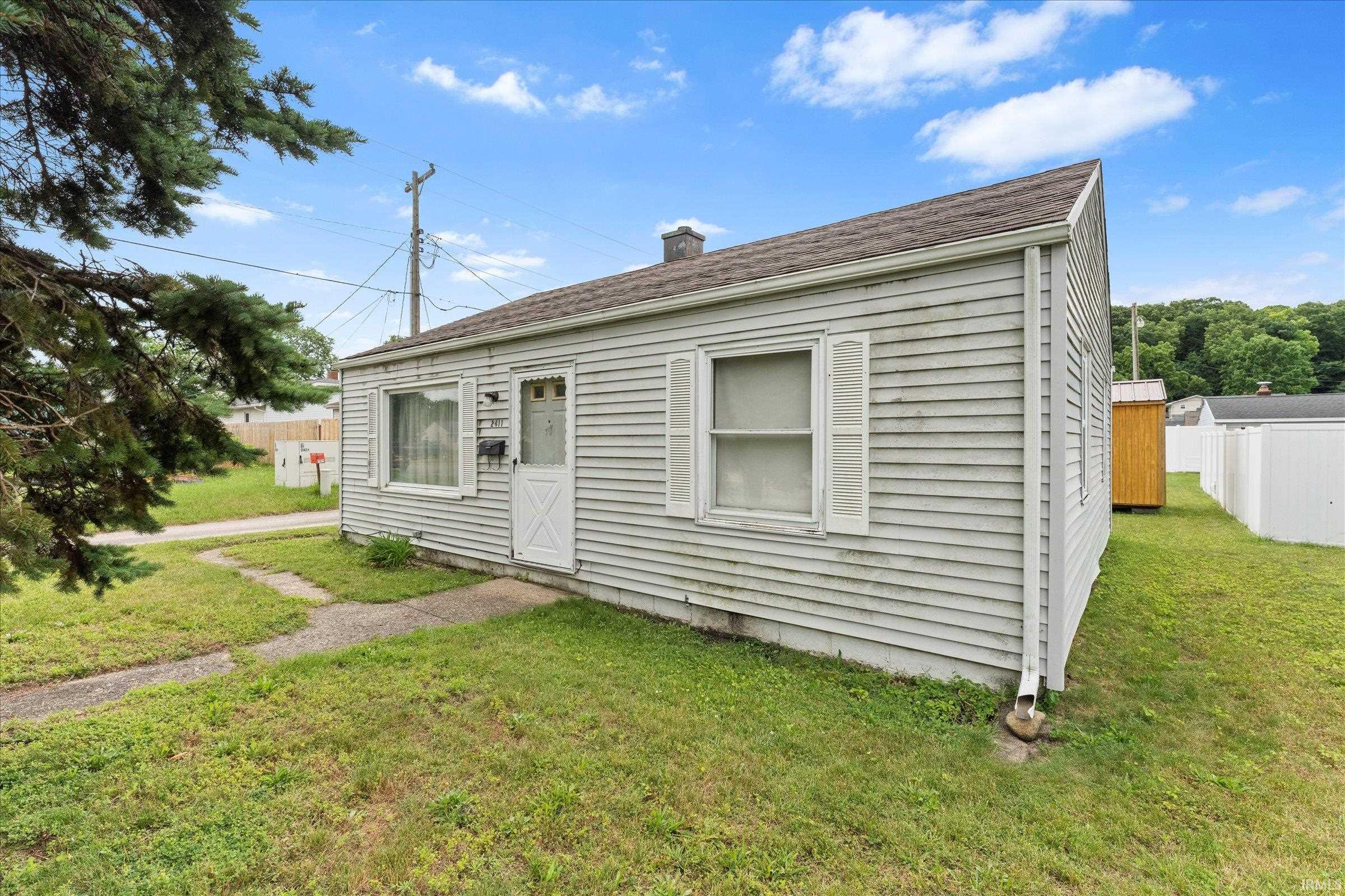 2411 Delaware Street Mishawaka IN 46544
