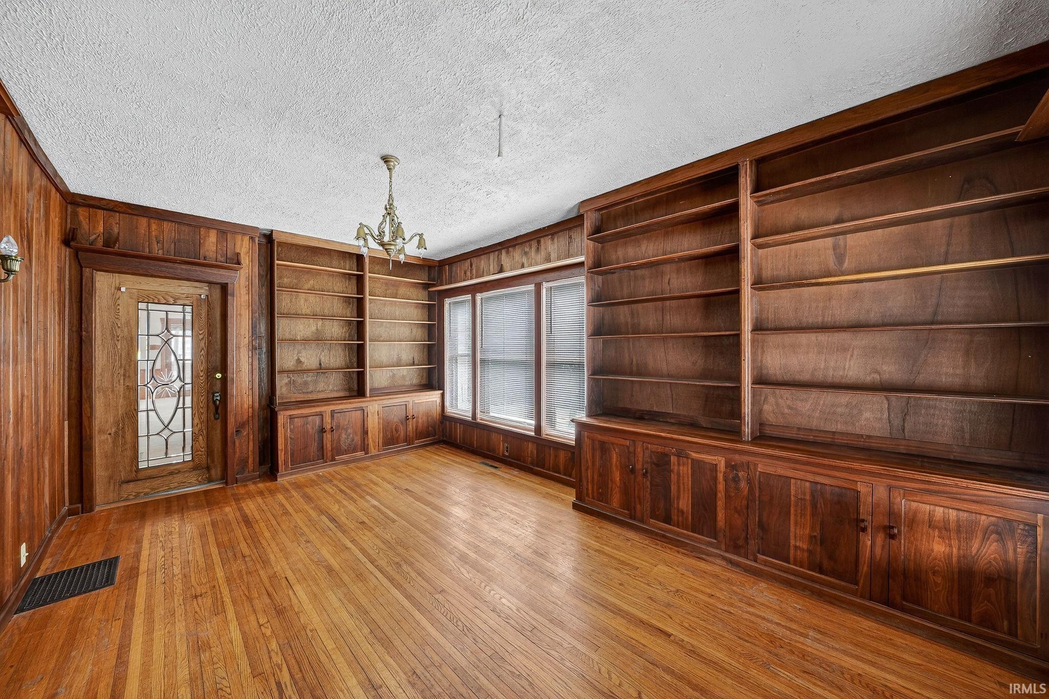 1312 E Jackson Boulevard Elkhart IN 46516