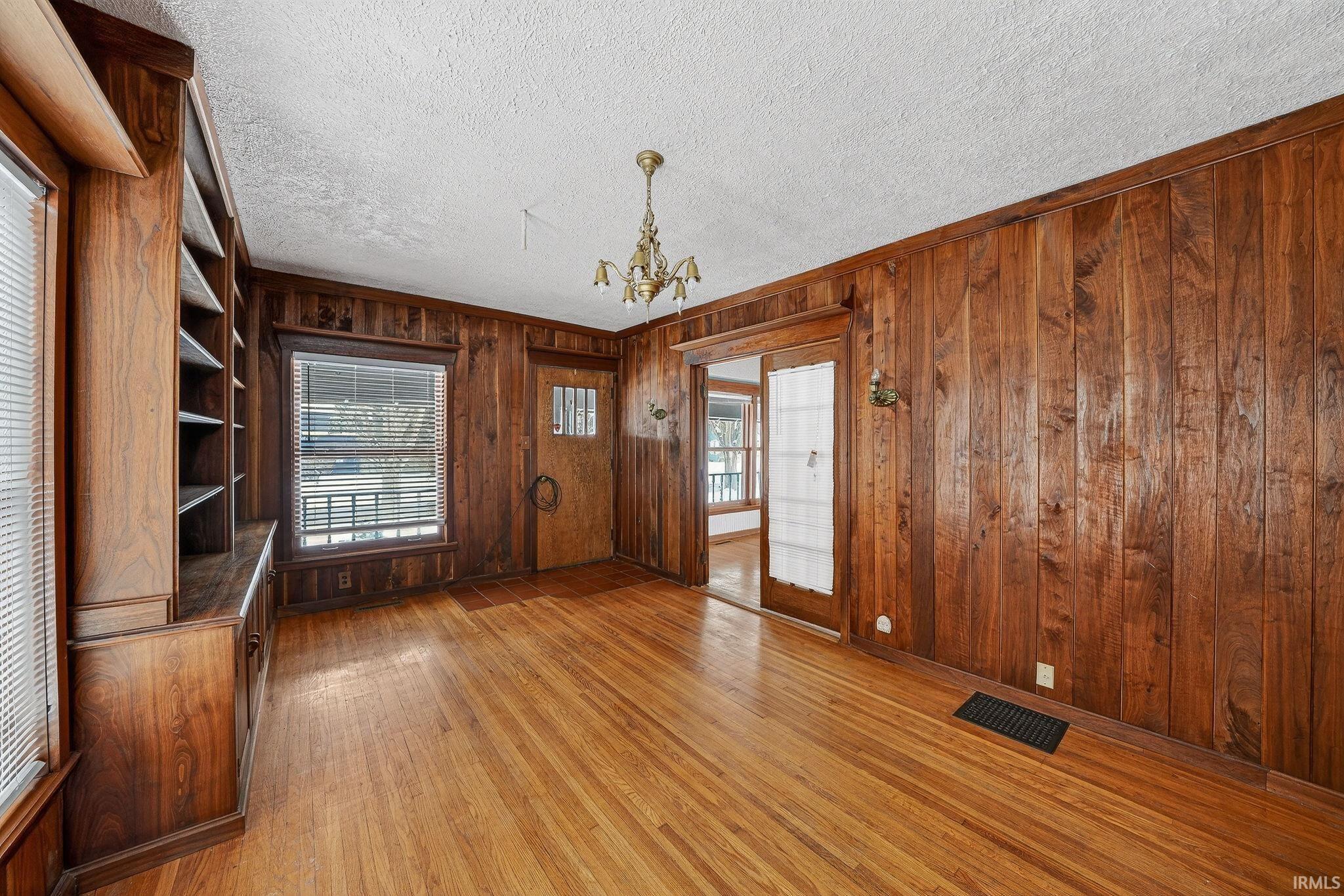 1312 E Jackson Boulevard Elkhart IN 46516