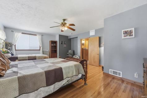 6601 E Harrold Road Churubusco IN 46723