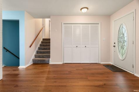 53332 Oakton Drive South Bend IN 46635