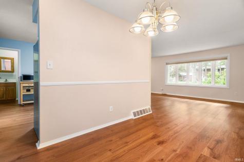 53332 Oakton Drive South Bend IN 46635