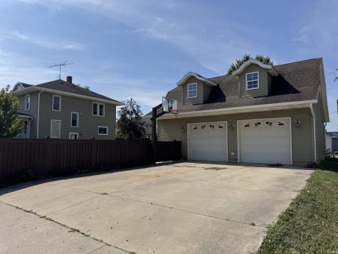 102 S Van Buren Street Monroe IN 46772