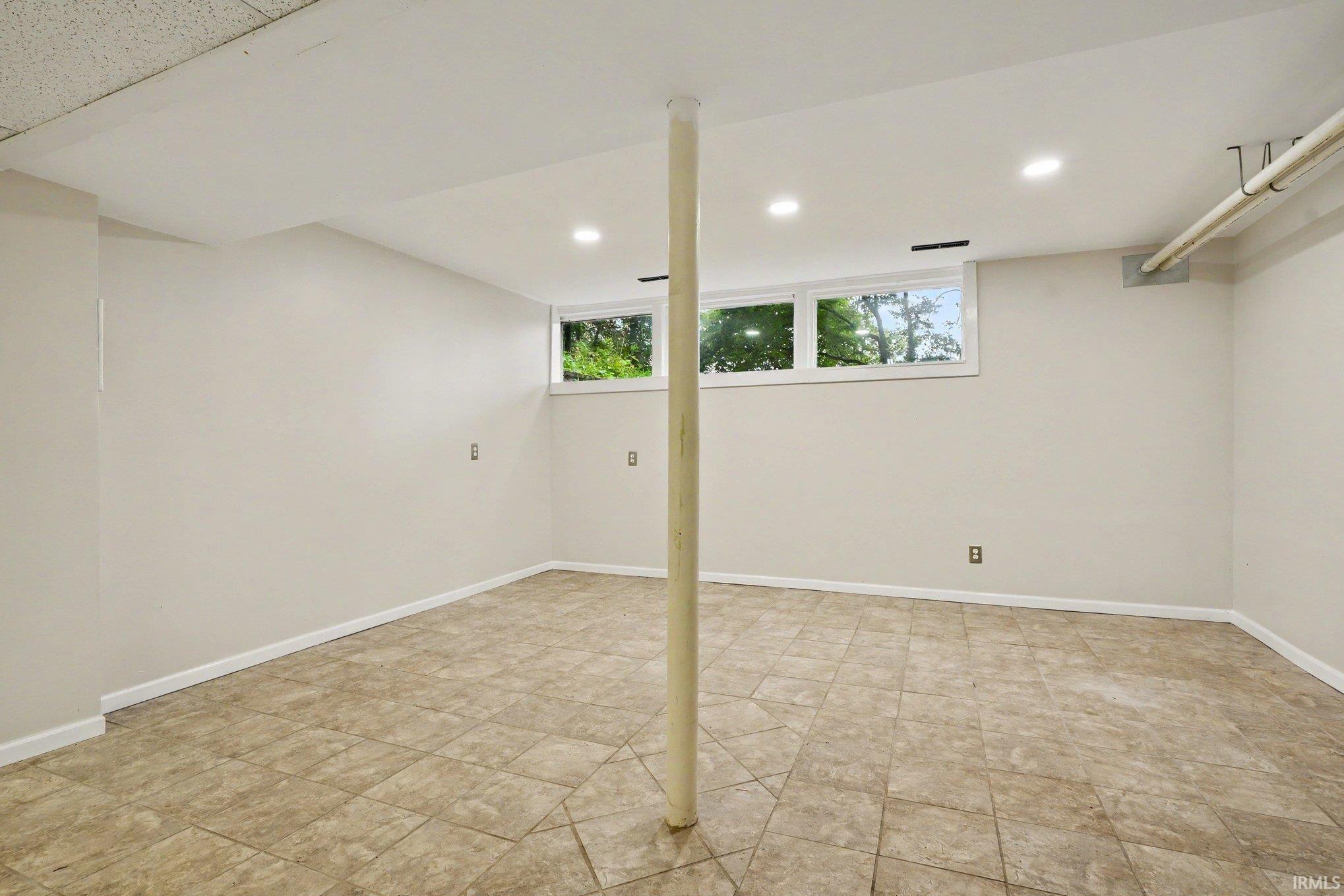 1910 Ribourde Drive South Bend IN 46628