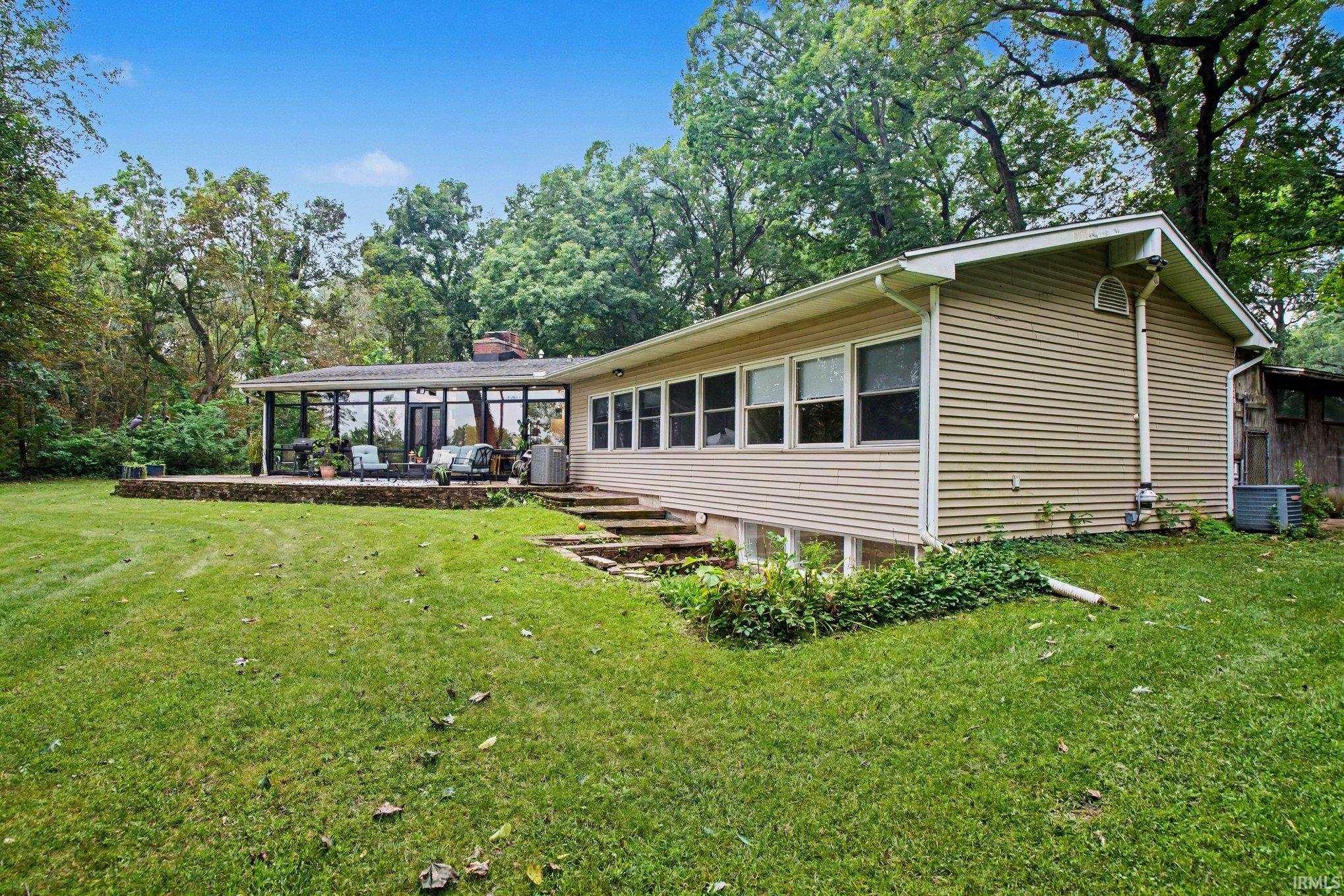 1910 Ribourde Drive South Bend IN 46628