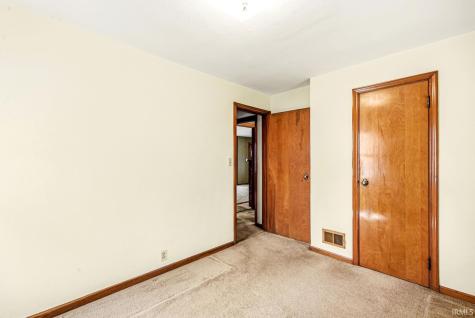 405 W Angela Boulevard South Bend IN 46617