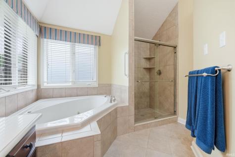 5201 W Deerbrook Drive Muncie IN 47304