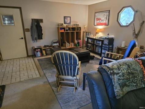 7433 E 325 S Road Bringhurst IN 46913