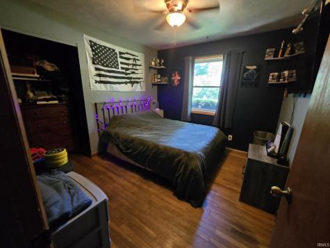 7433 E 325 S Road Bringhurst IN 46913
