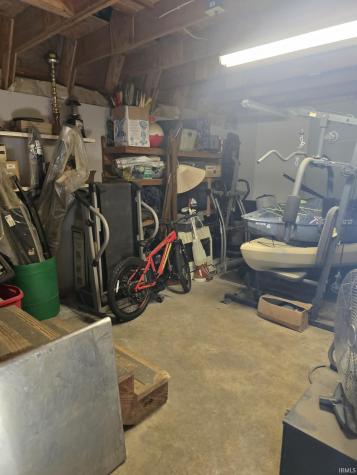 7433 E 325 S Road Bringhurst IN 46913