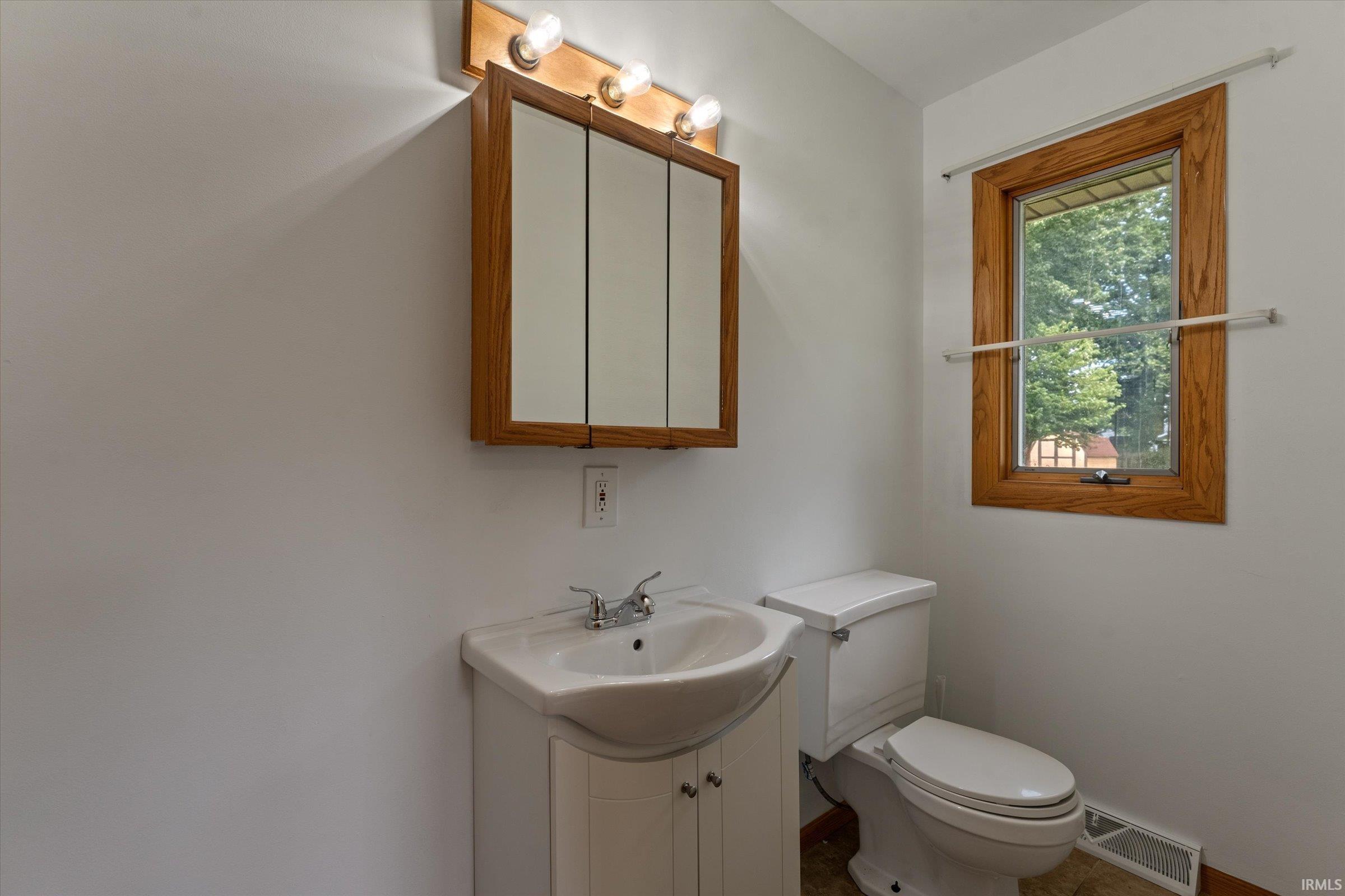 54606 Clover Road Mishawaka IN 46545