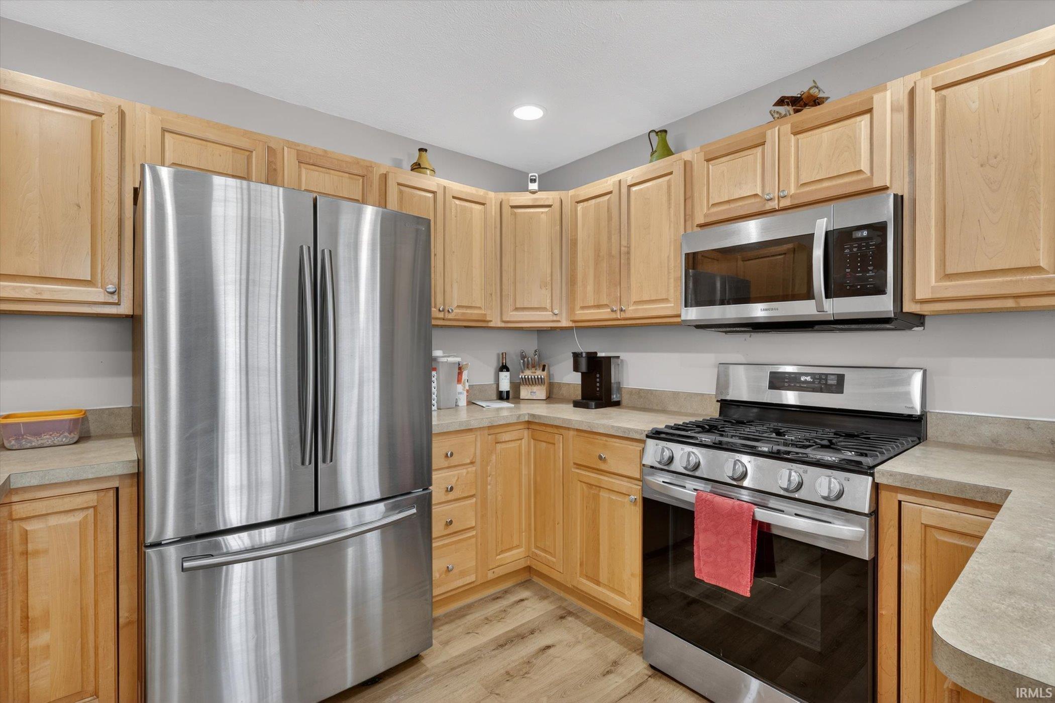 509 Shepherds Way Osceola IN 46561
