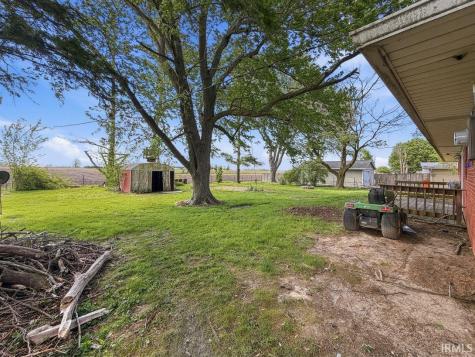 1208 S State Road 213 Tipton IN 46072