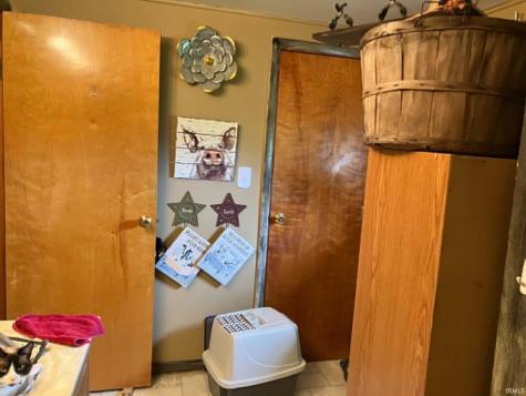11172 W 18 Highway Pennville IN 47369