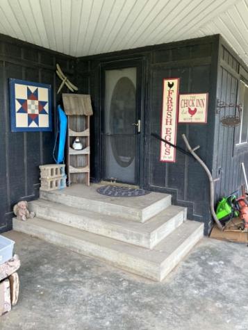 11172 W 18 Highway Pennville IN 47369