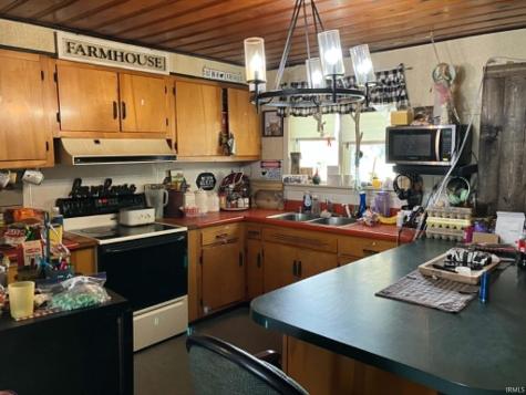 11172 W 18 Highway Pennville IN 47369