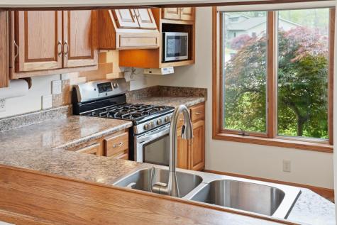 0205 W 600 S Wolcottville IN 46795