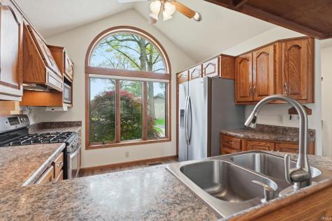 0205 W 600 S Wolcottville IN 46795