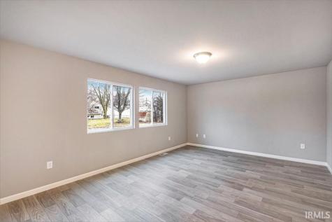 903 Breezewood Drive Lakeville IN 46536