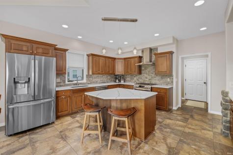 7727 Boxwood Court Fort Wayne IN 46835