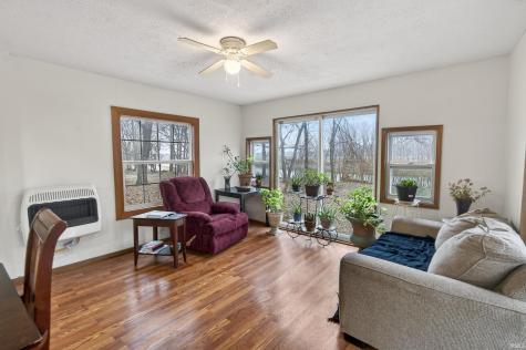 4942 W 1200 S Covington IN 47932