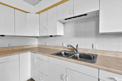 220 S D Street Elwood IN 46036