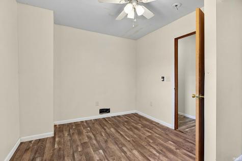 220 S D Street Elwood IN 46036