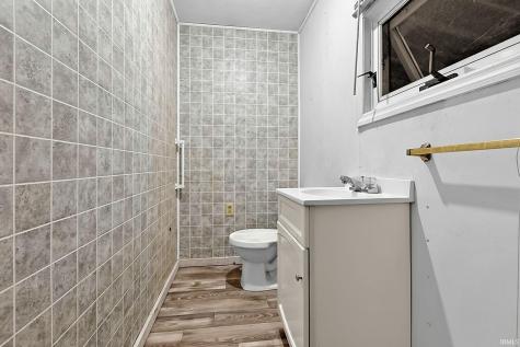 220 S D Street Elwood IN 46036