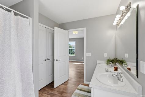 13079 Starling Cove Fort Wayne IN 46845